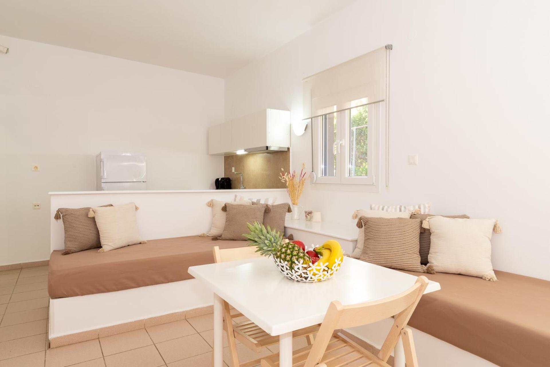 Elio B 1BDR Apt 1 min from the beach by Hospi Living
