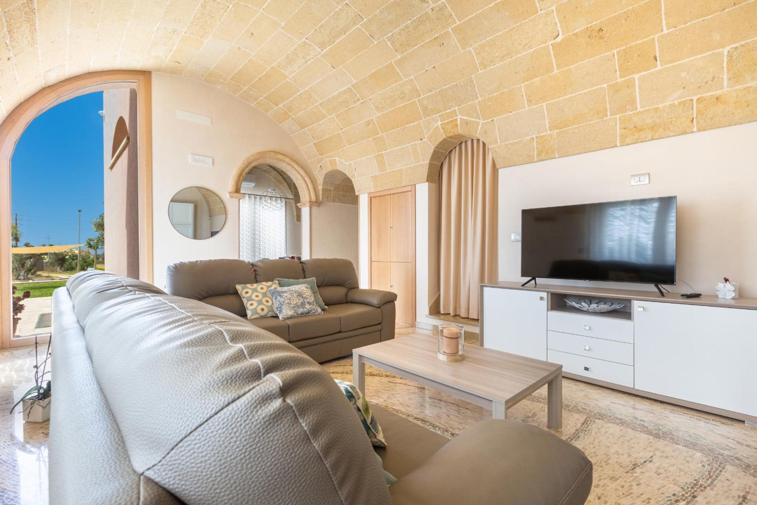Villa Phedra Luxury by HDSalento view 5