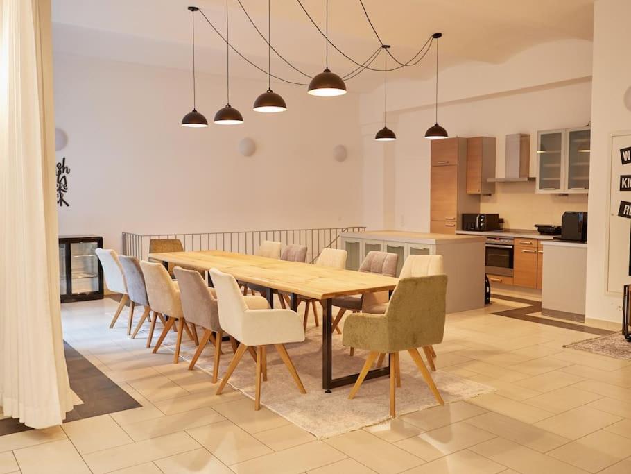 210 m2 Loft Apartment mit Terasse 2B 3R Kreuzberg