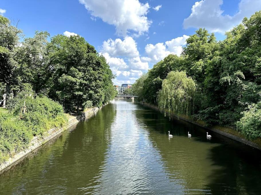 210 m2 Loft Apartment mit Terasse 2B 3R Kreuzberg