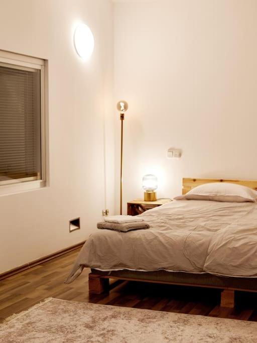 210 m2 Loft Apartment mit Terasse 2B 3R Kreuzberg