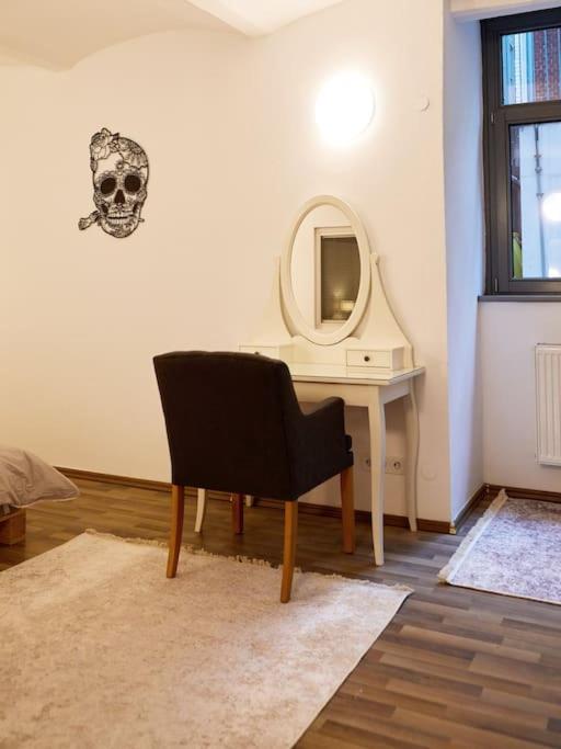 210 m2 Loft Apartment mit Terasse 2B 3R Kreuzberg
