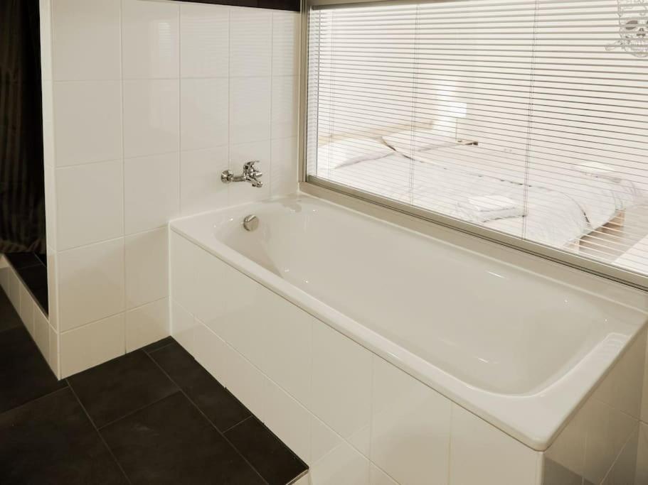 210 m2 Loft Apartment mit Terasse 2B 3R Kreuzberg