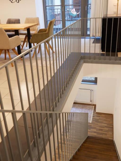 210 m2 Loft Apartment mit Terasse 2B 3R Kreuzberg