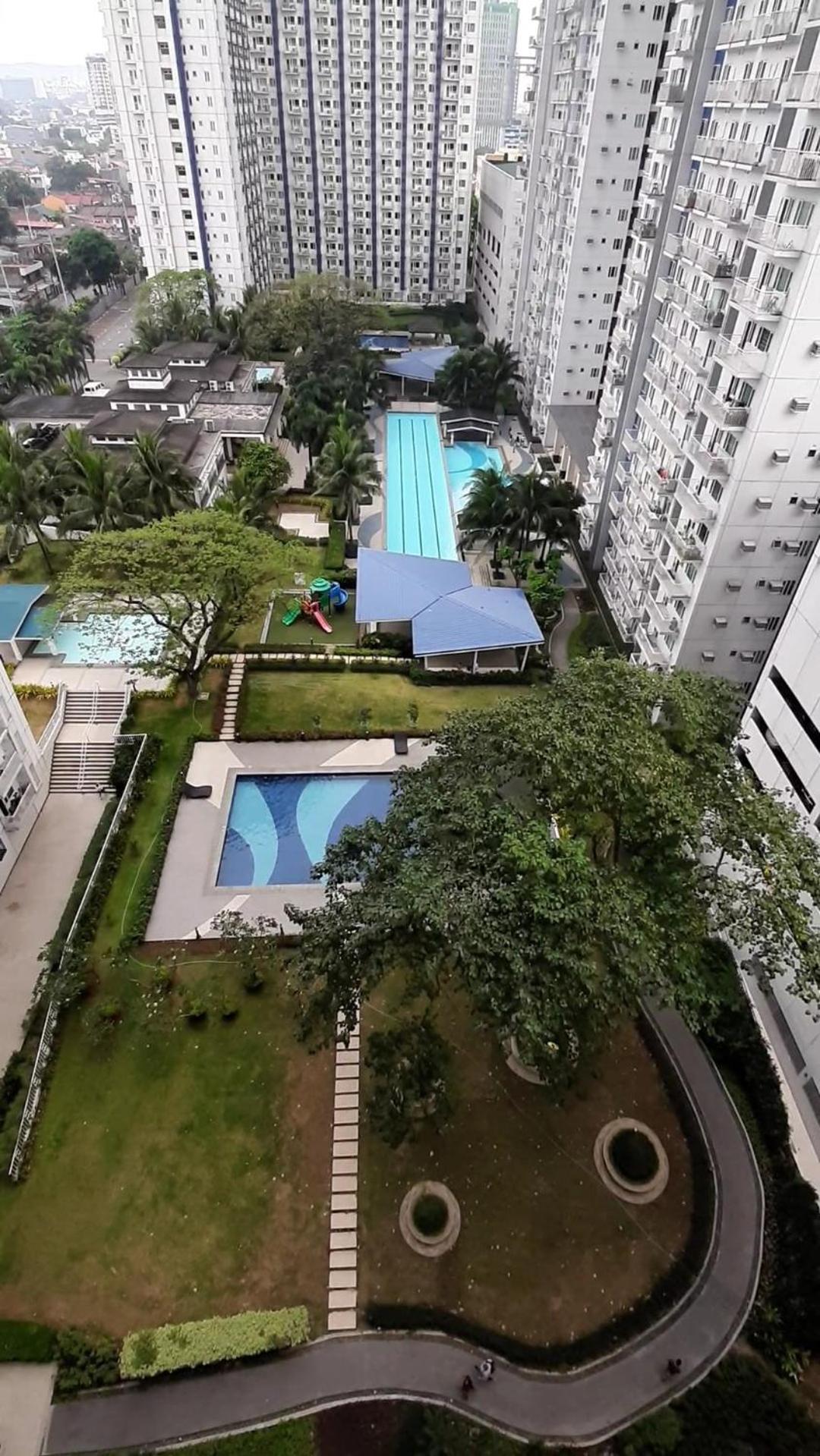 CONDO UNIT SM NORTH Grass Residences Tower 2 view 2