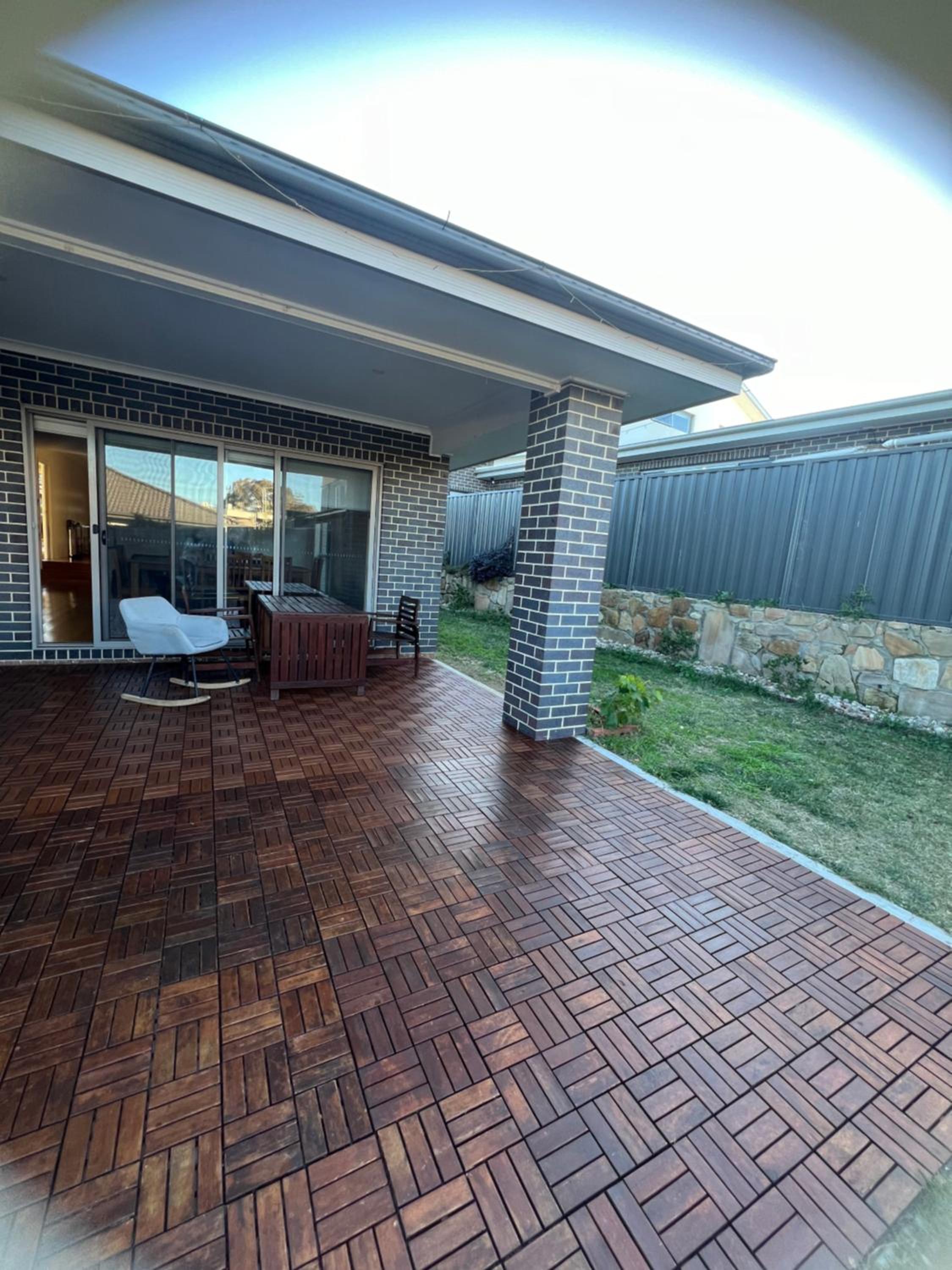 Entire 4 BR House In Moncrieff Close To Playground