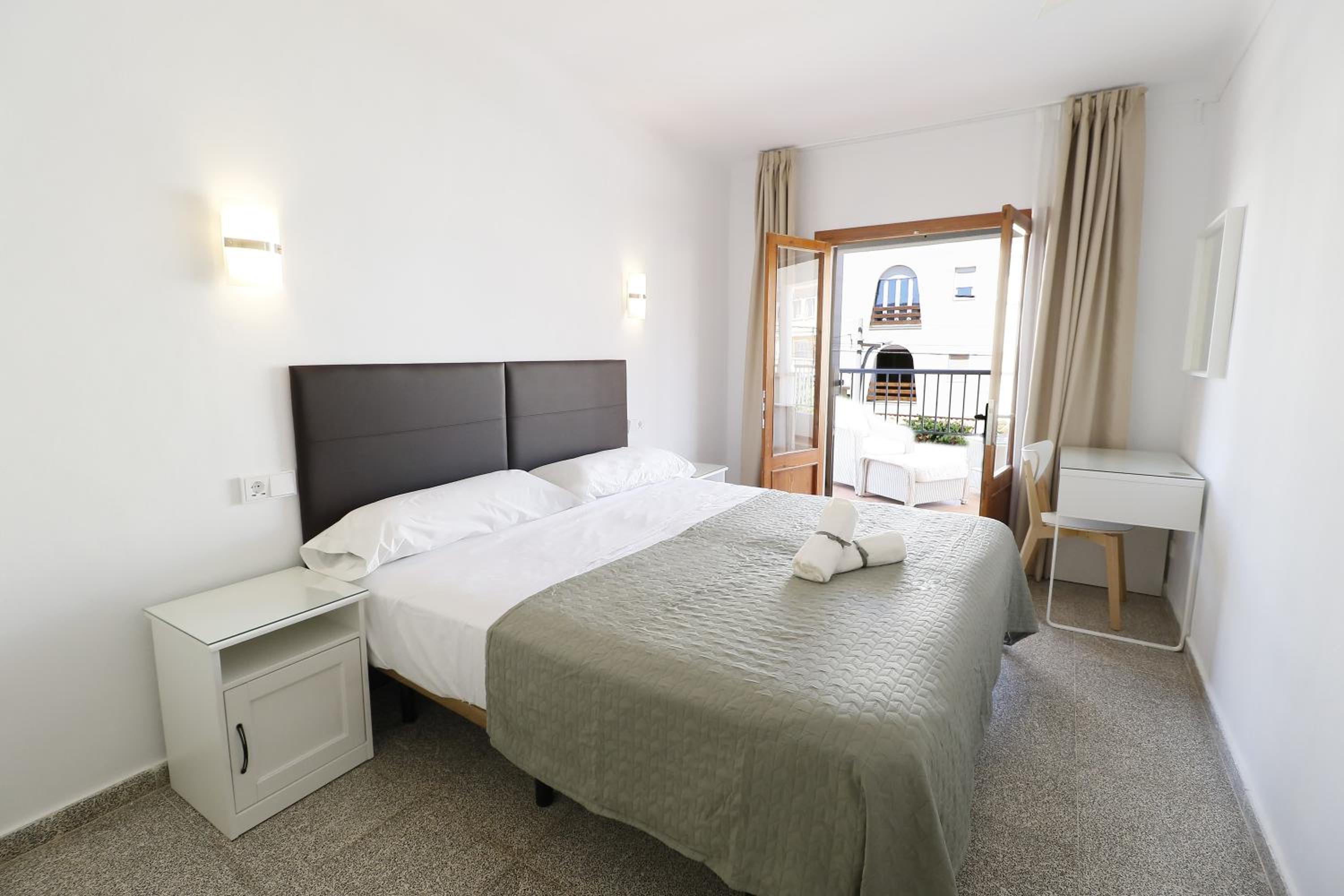 Apartamentos Colonia Sant Jordi