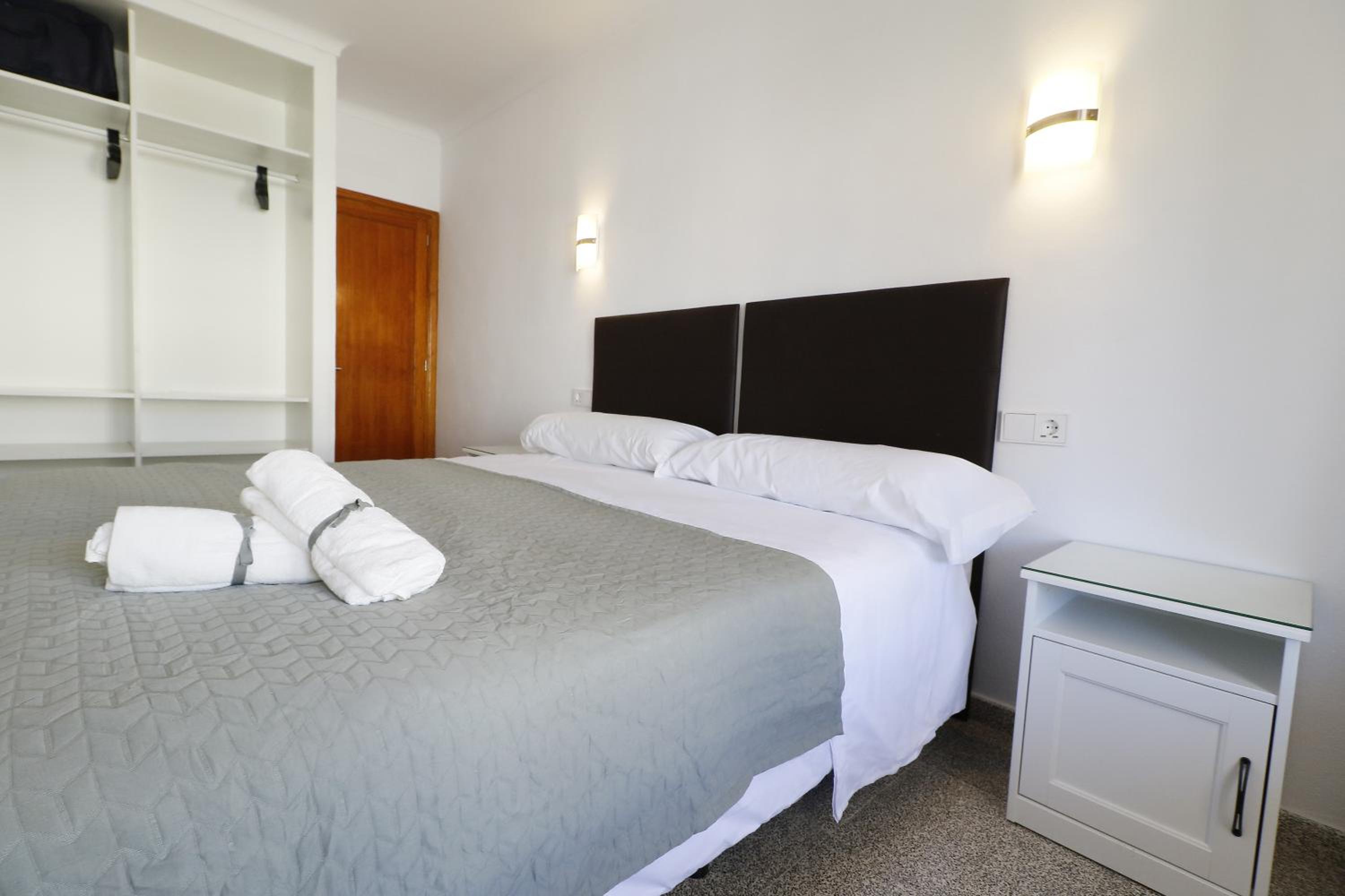 Apartamentos Colonia Sant Jordi