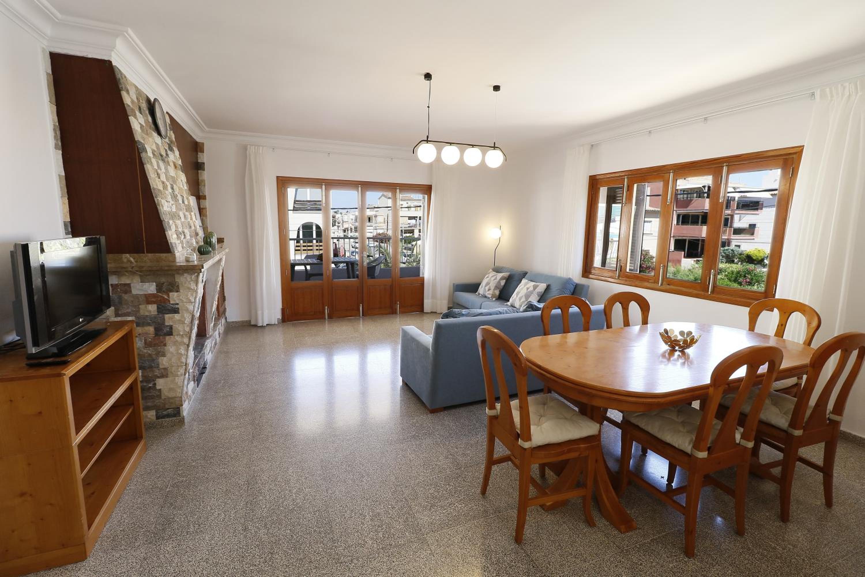 Apartamentos Colonia Sant Jordi