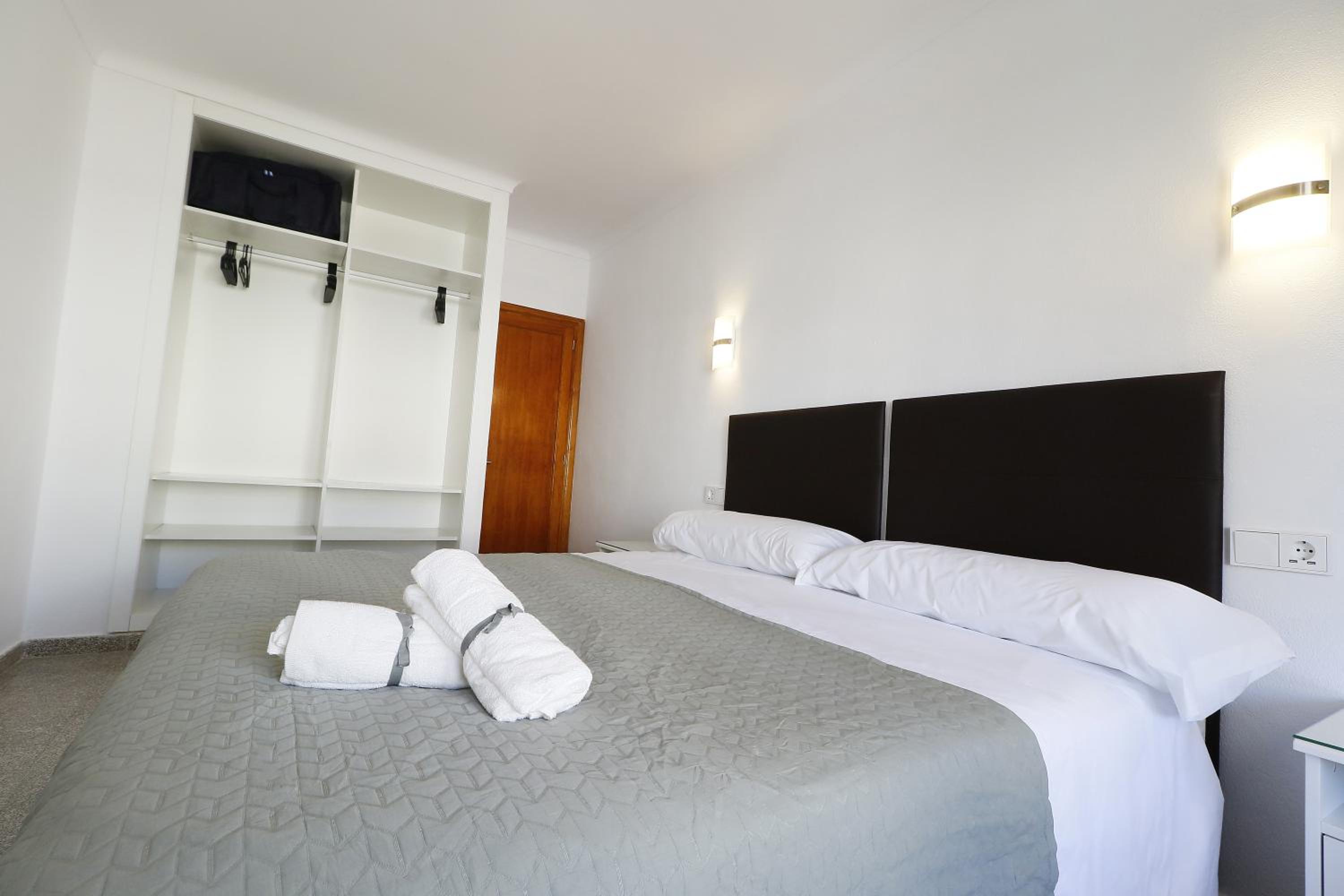 Apartamentos Colonia Sant Jordi