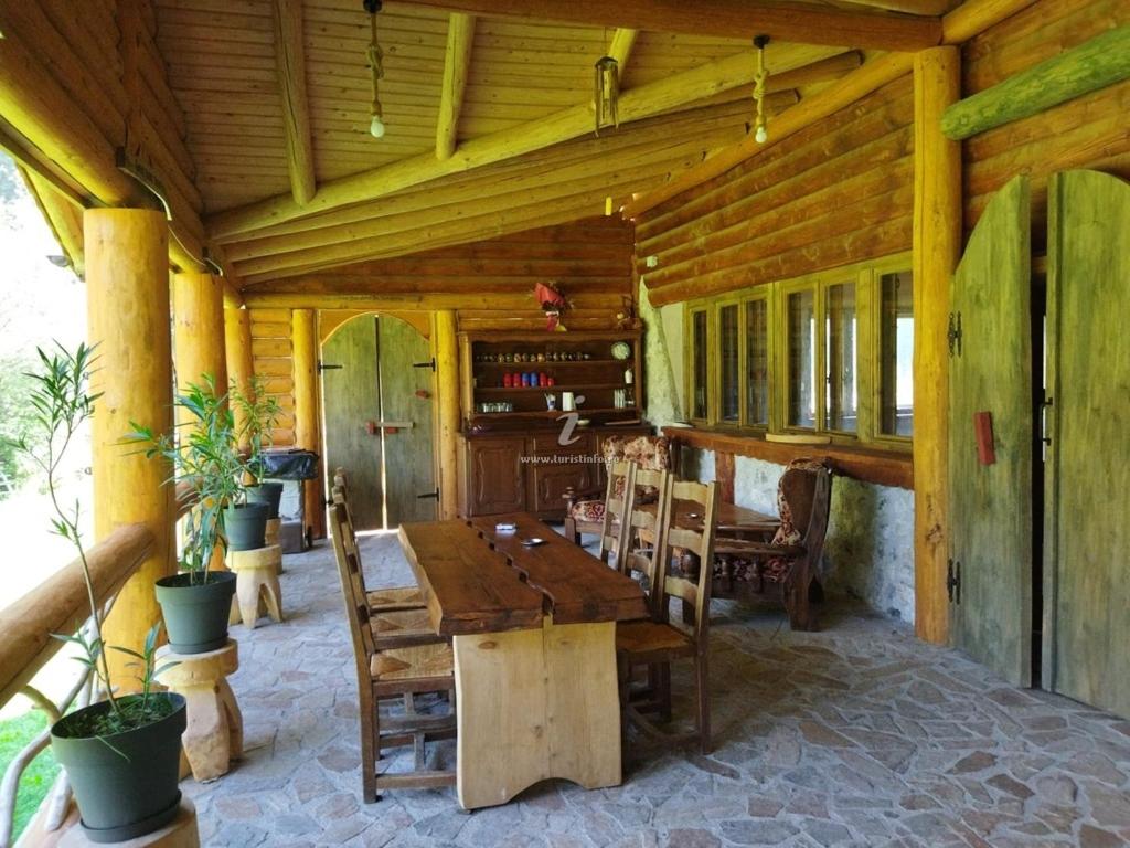 Wild Carpathian Retreat view 4