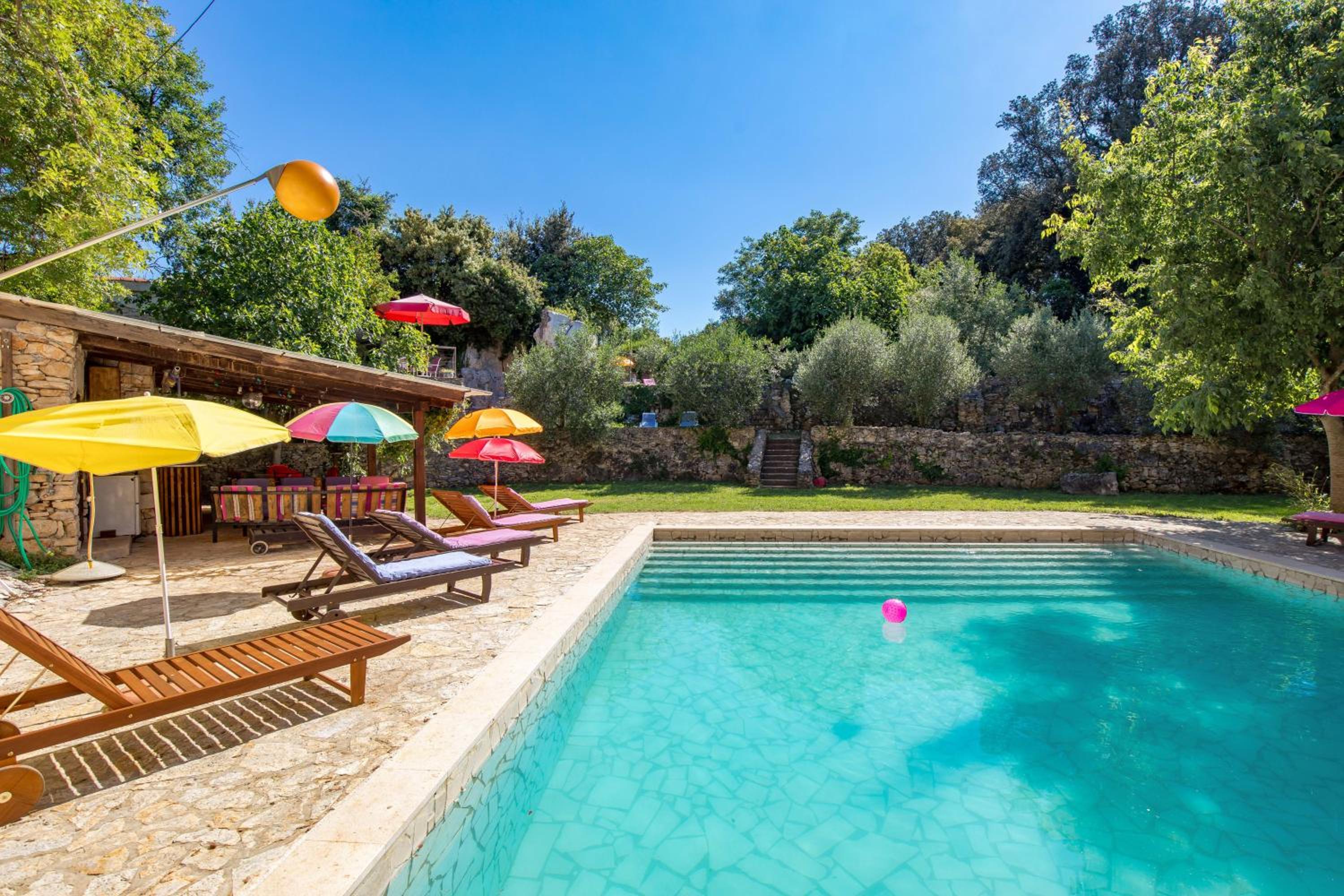 Holiday House Cave Romana view 3