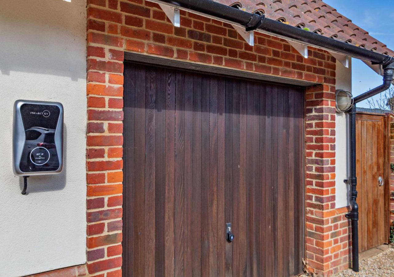 4 Bed in Thornham oc-888