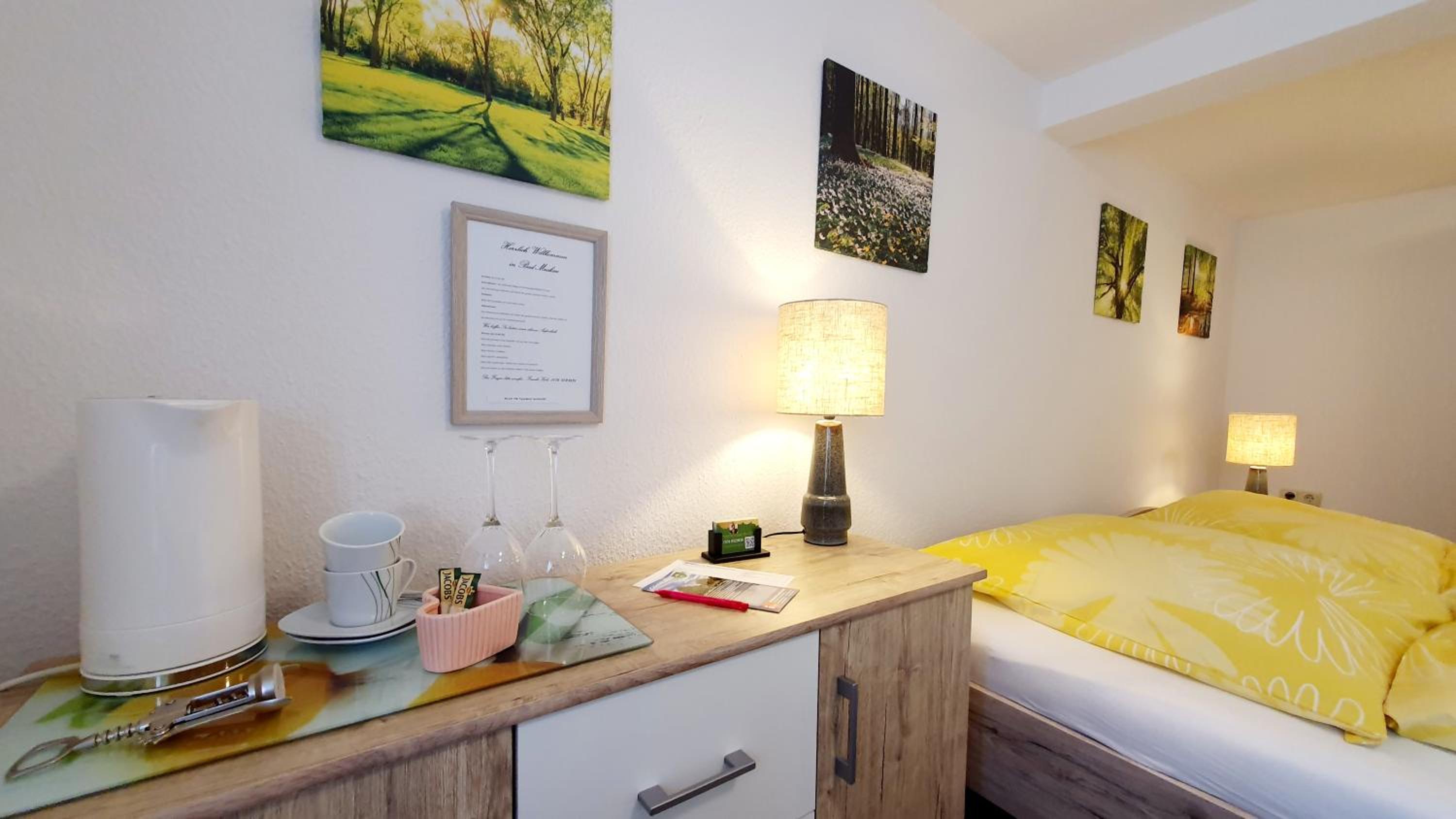 Kleine hübsches Apartment,Sauna im Haus, Hunde willkommen, nahe Park, Waldeisenbahn, Hermansbad, UNESCO Geopark, Nähe polnischer Markt, Top Lage für Ausflu