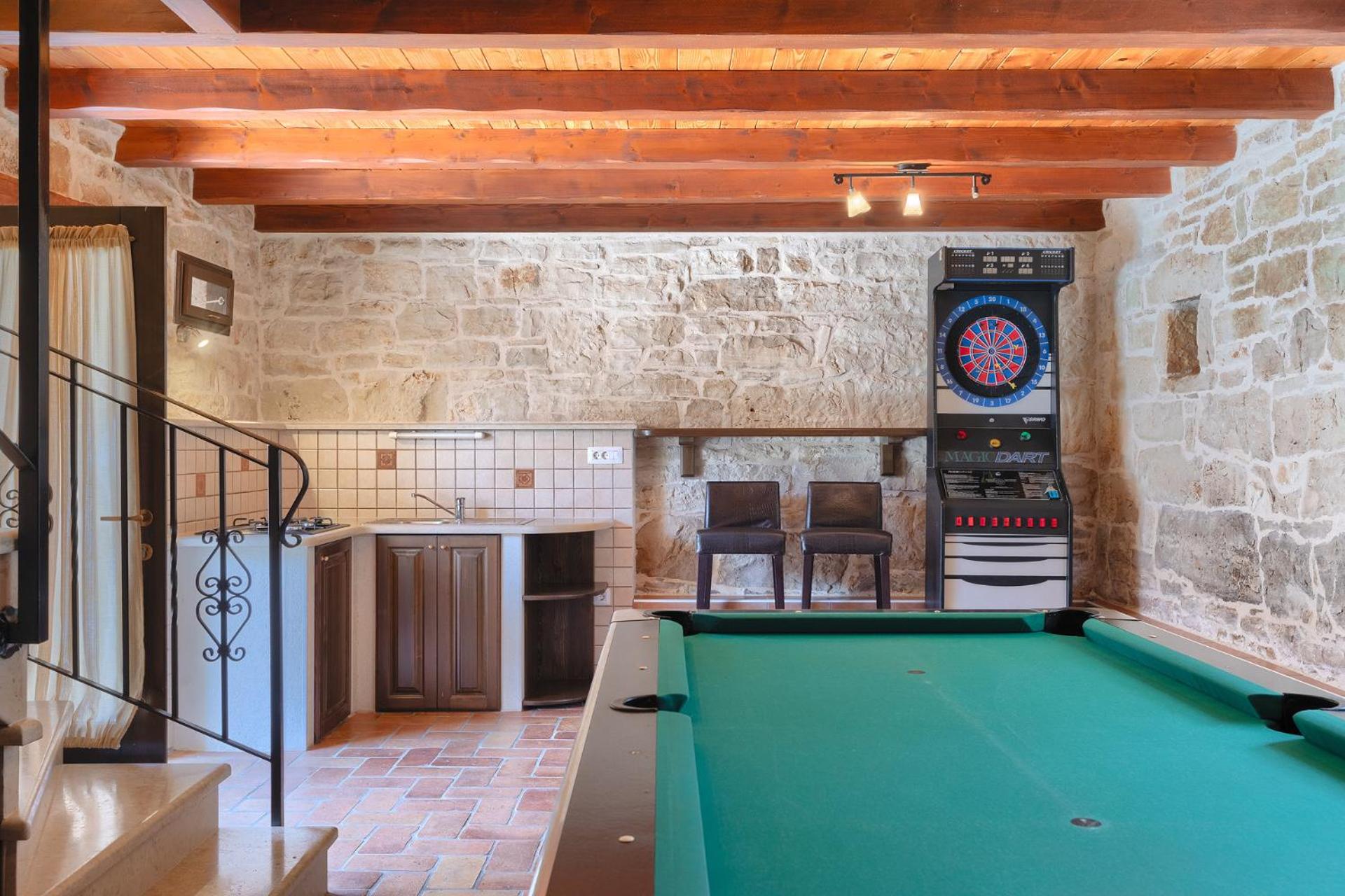 Beautiful Villa Gospodi with pool in Tinjan view 4