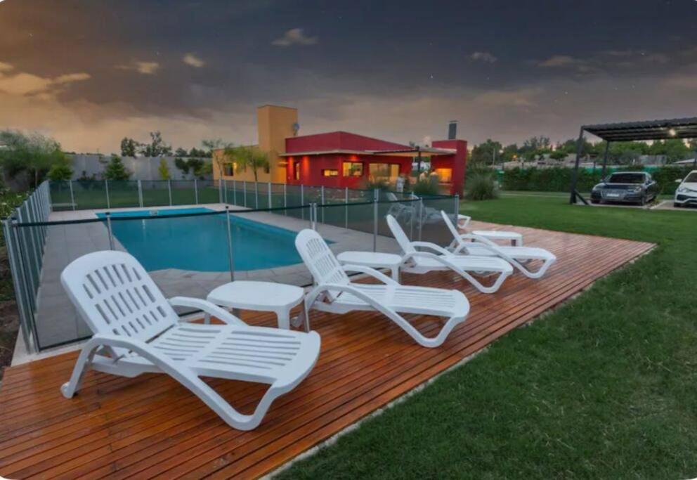 Estancia Yolanda C1.C2 10Pax con desayuno - By Inside
