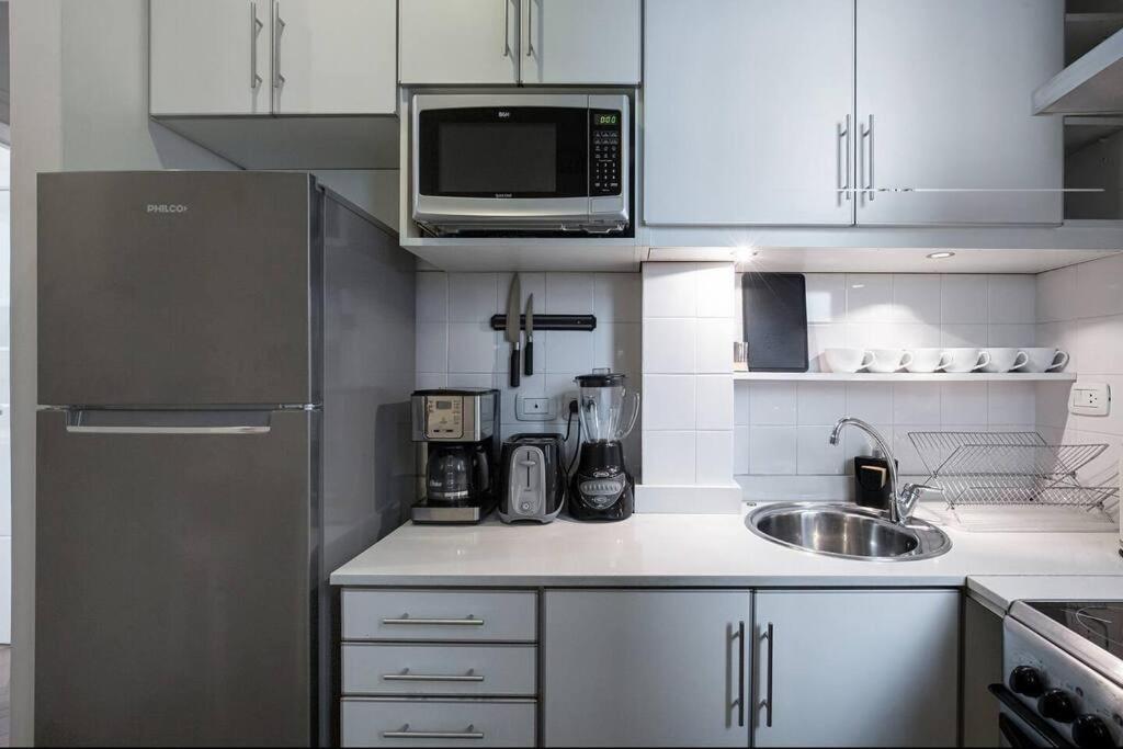 Hestia at Recoleta 2BDR w Stunning Plaza View