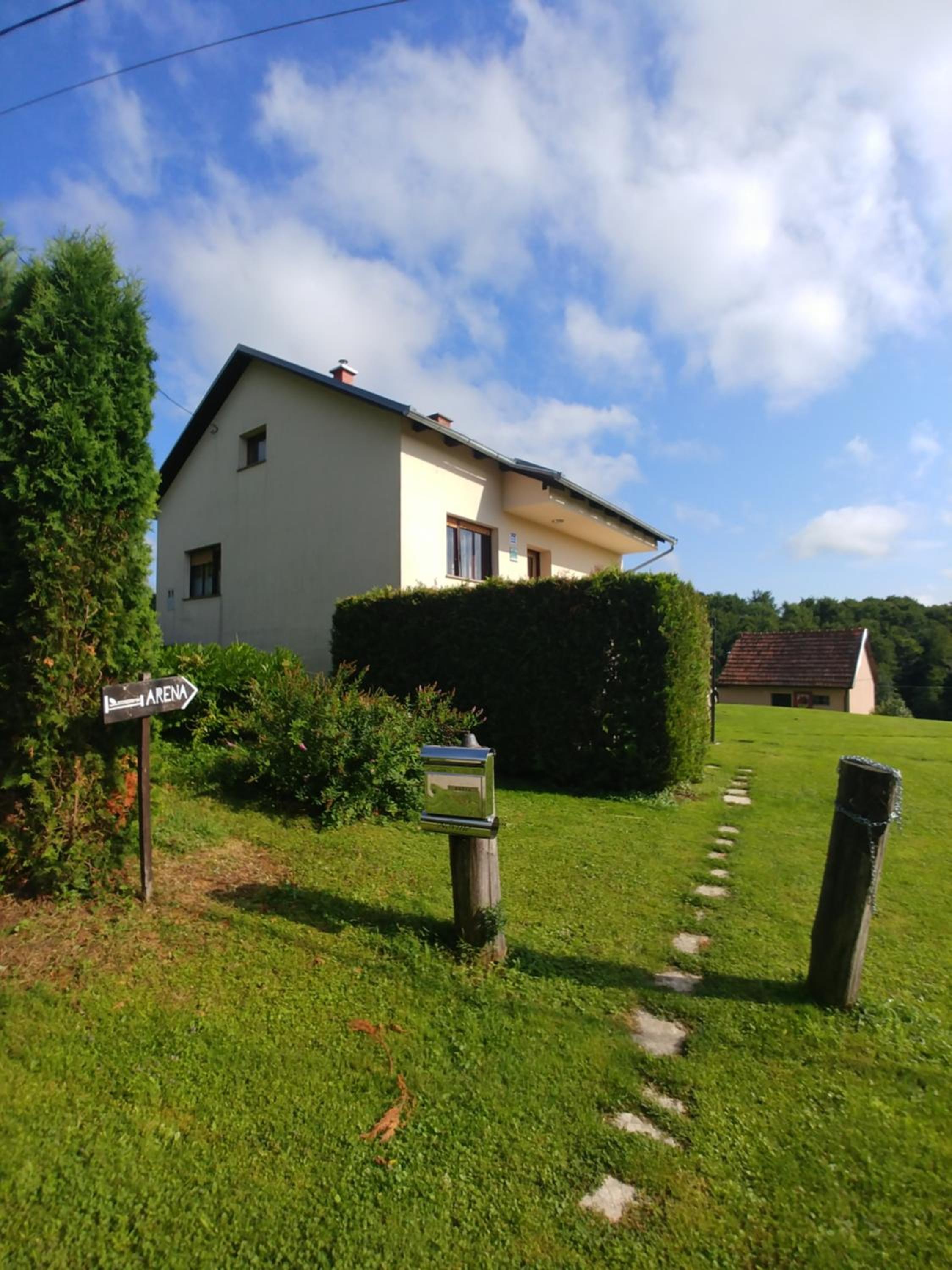 Hotel Apartman Arena - Image 1