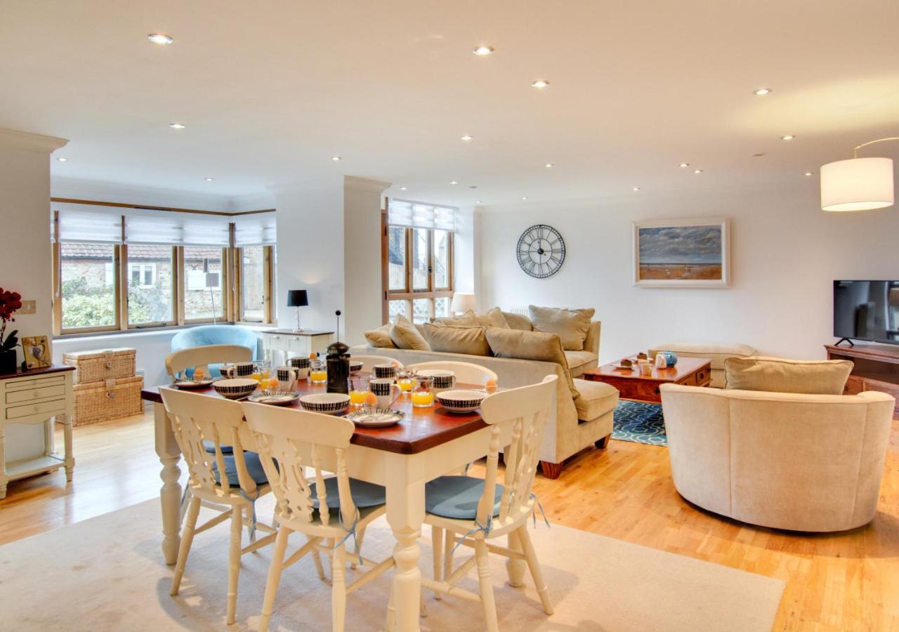 3 Bed in Old Hunstanton oc-2104 view 2