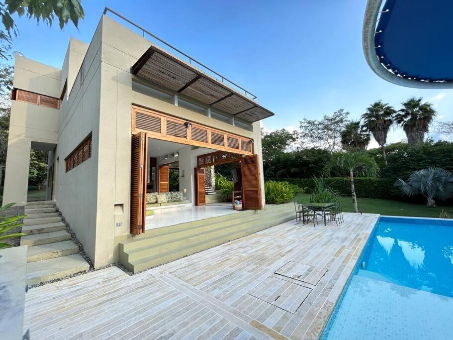 Casa Anapoima exclusivo sector !