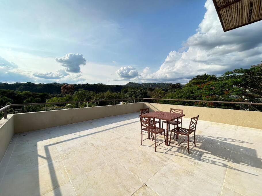 Casa Anapoima exclusivo sector !