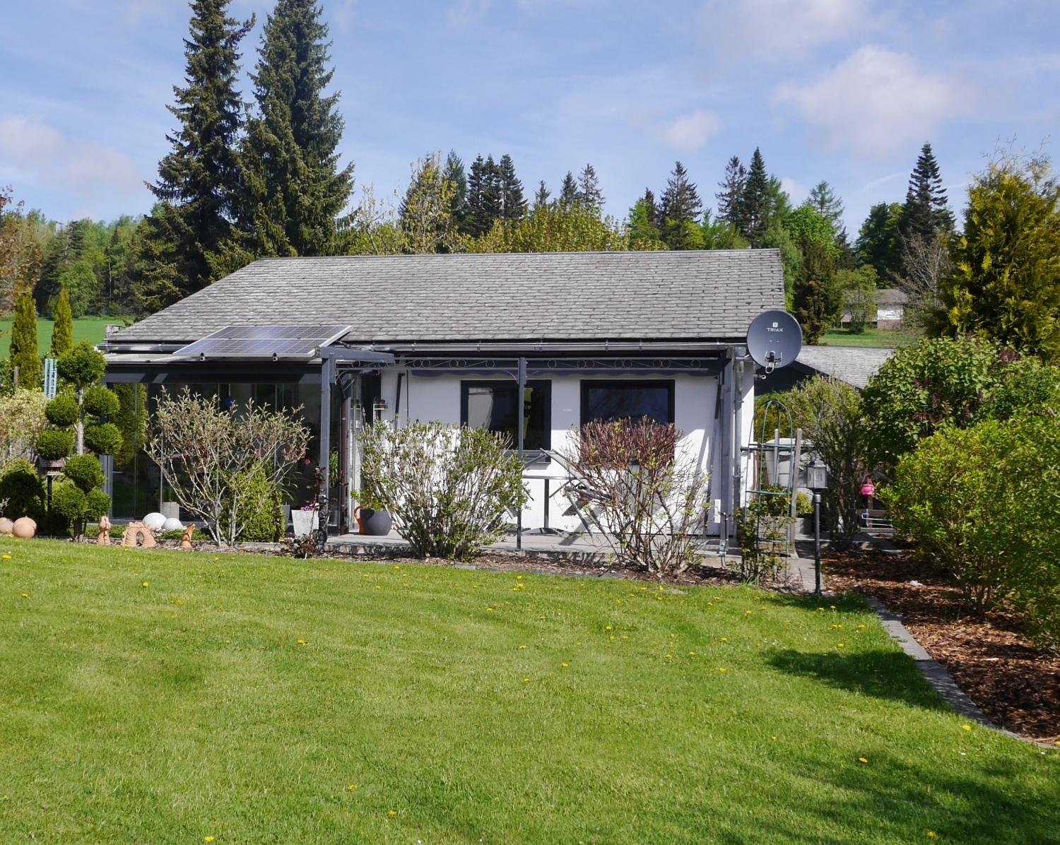 Ferienhaus 'Kahle Pön' mit MeineCardPlus, Wintergarten und eingezäuntem Garten