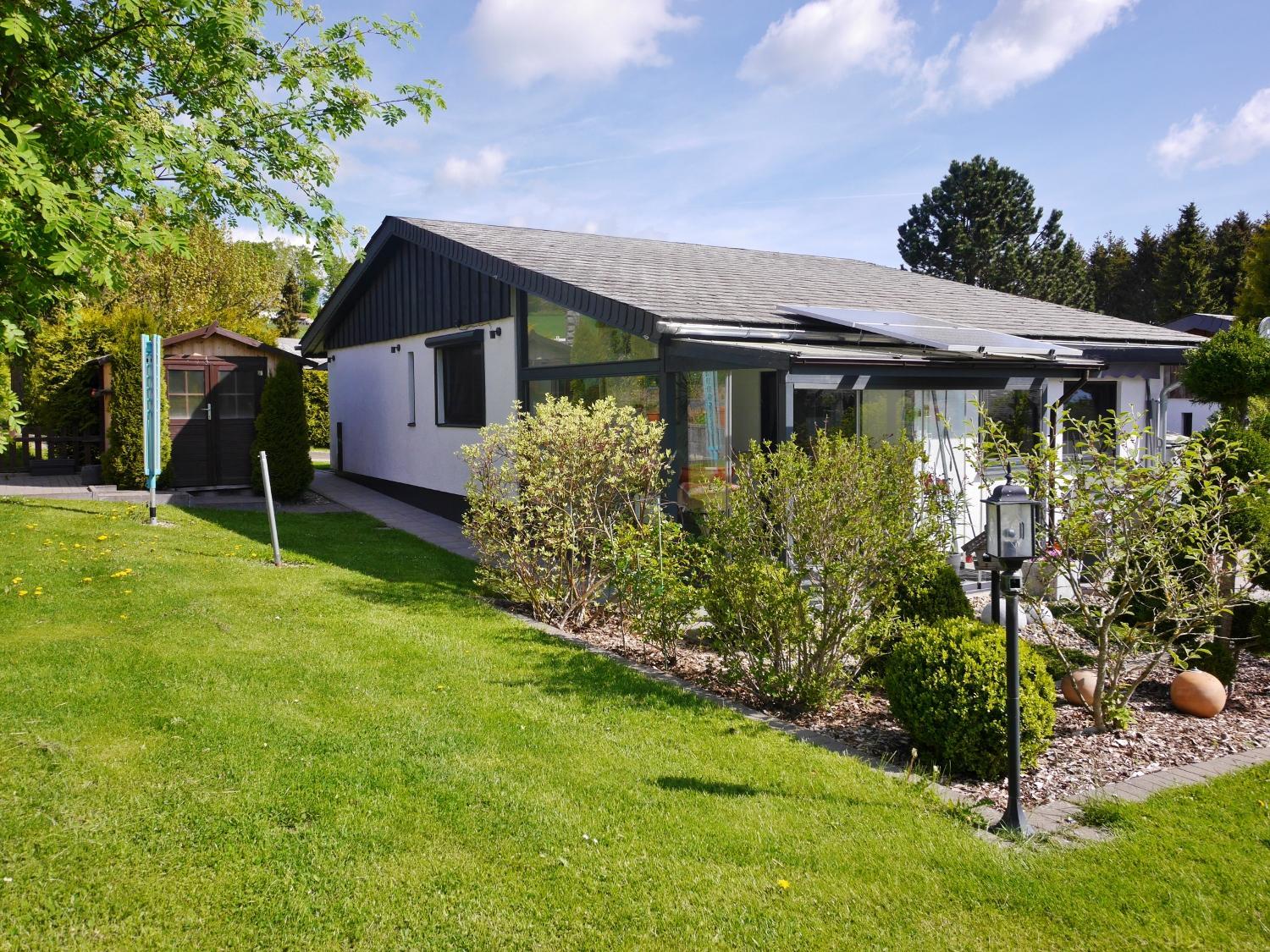 Ferienhaus 'Kahle Pön' mit MeineCardPlus, Wintergarten und eingezäuntem Garten