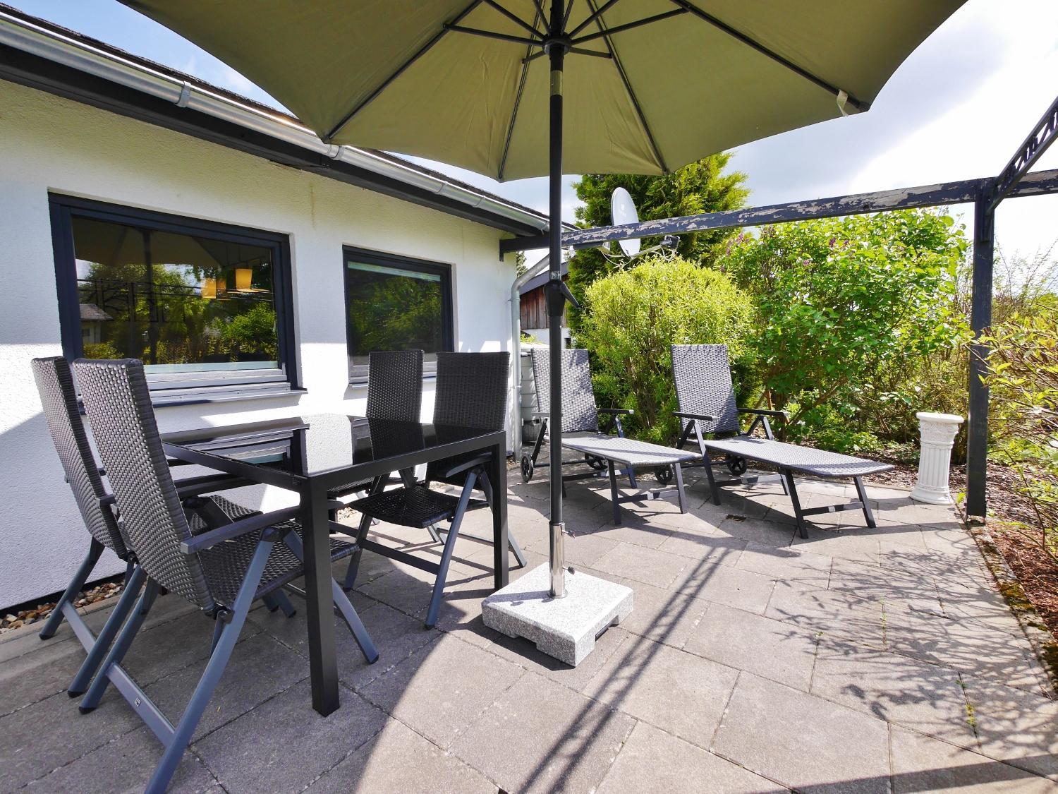 Ferienhaus 'Kahle Pön' mit MeineCardPlus, Wintergarten und eingezäuntem Garten