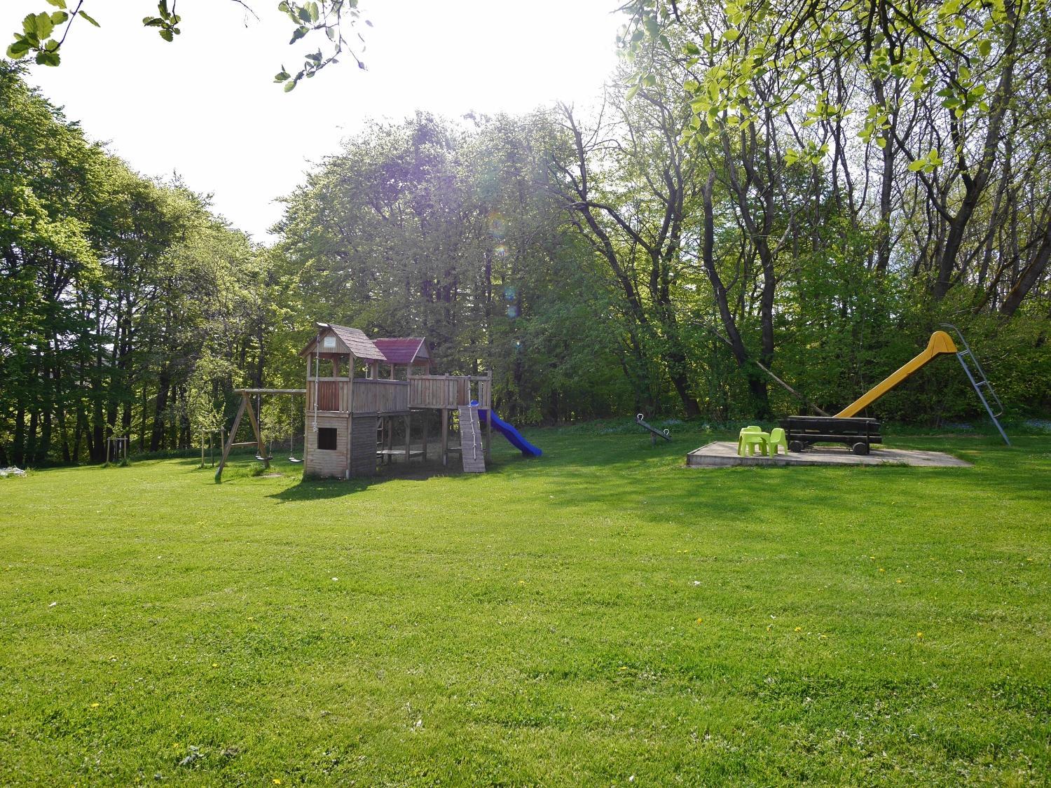 Ferienhaus 'Kahle Pön' mit MeineCardPlus, Wintergarten und eingezäuntem Garten