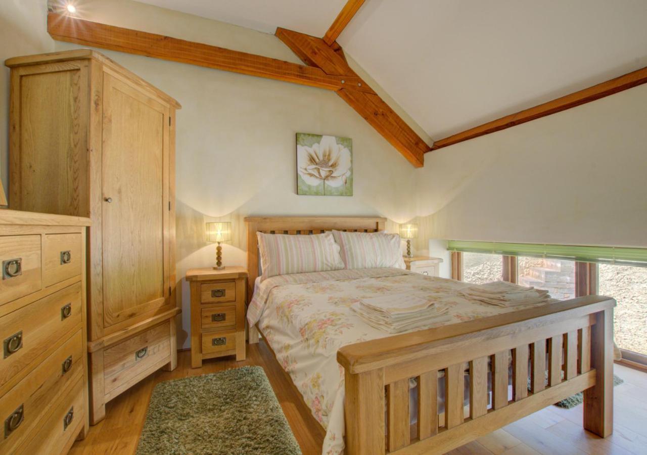 3 Bed in Tiverton oc-thresh