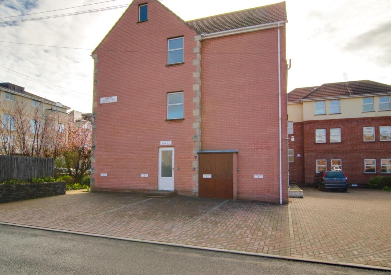 2 Bed in Swanage oc-wy539
