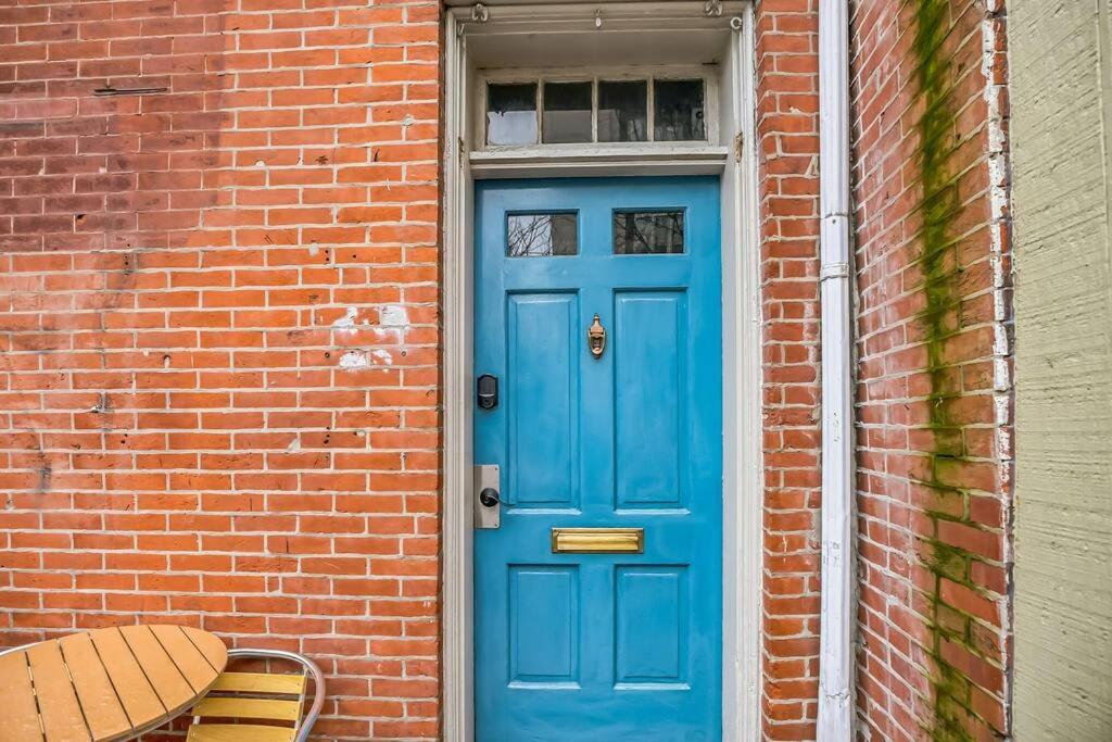 Stay in Historical Unit! Fabulous Corner with views of Old City! view 4