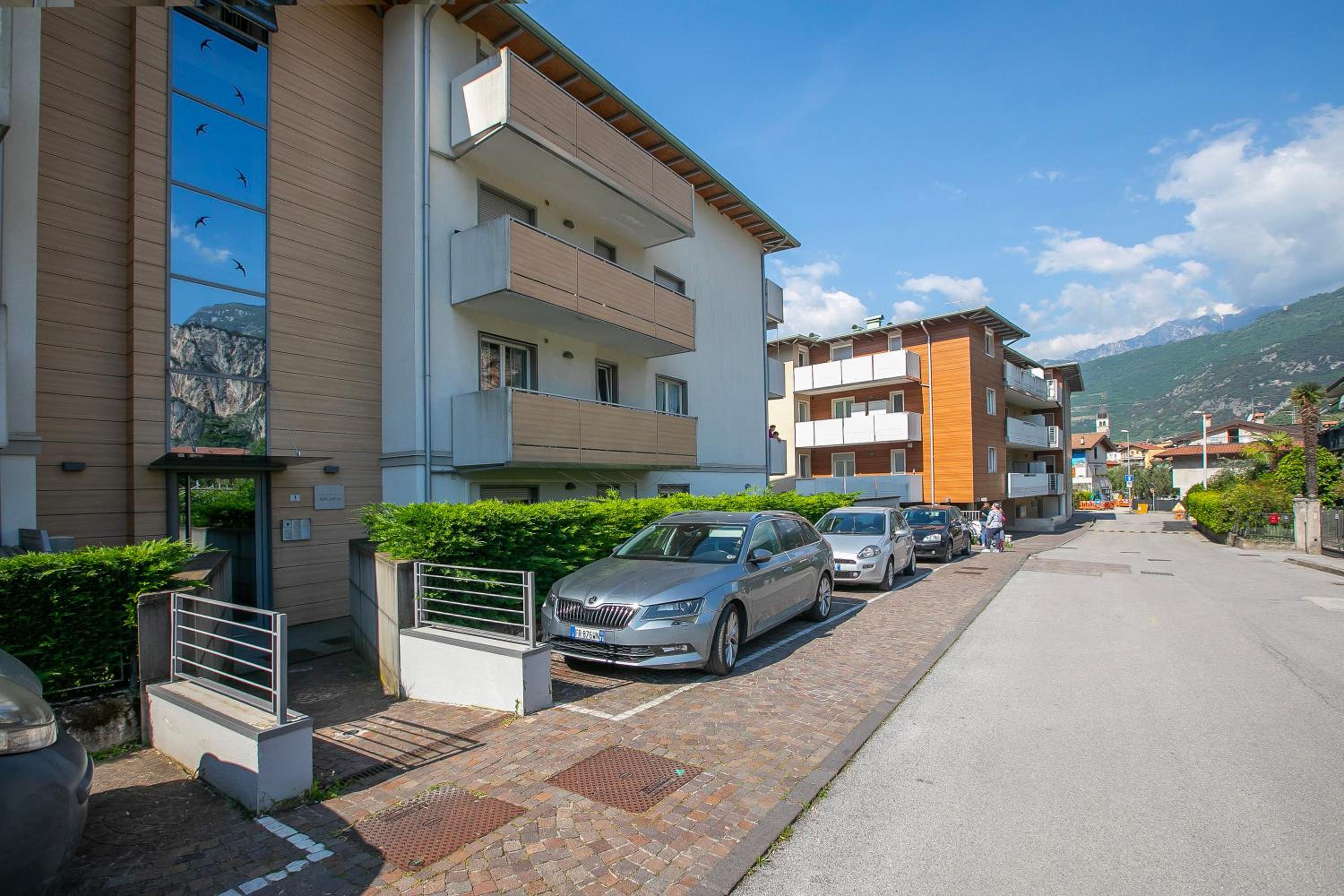 Casa Marina - Happy Rentals view 4