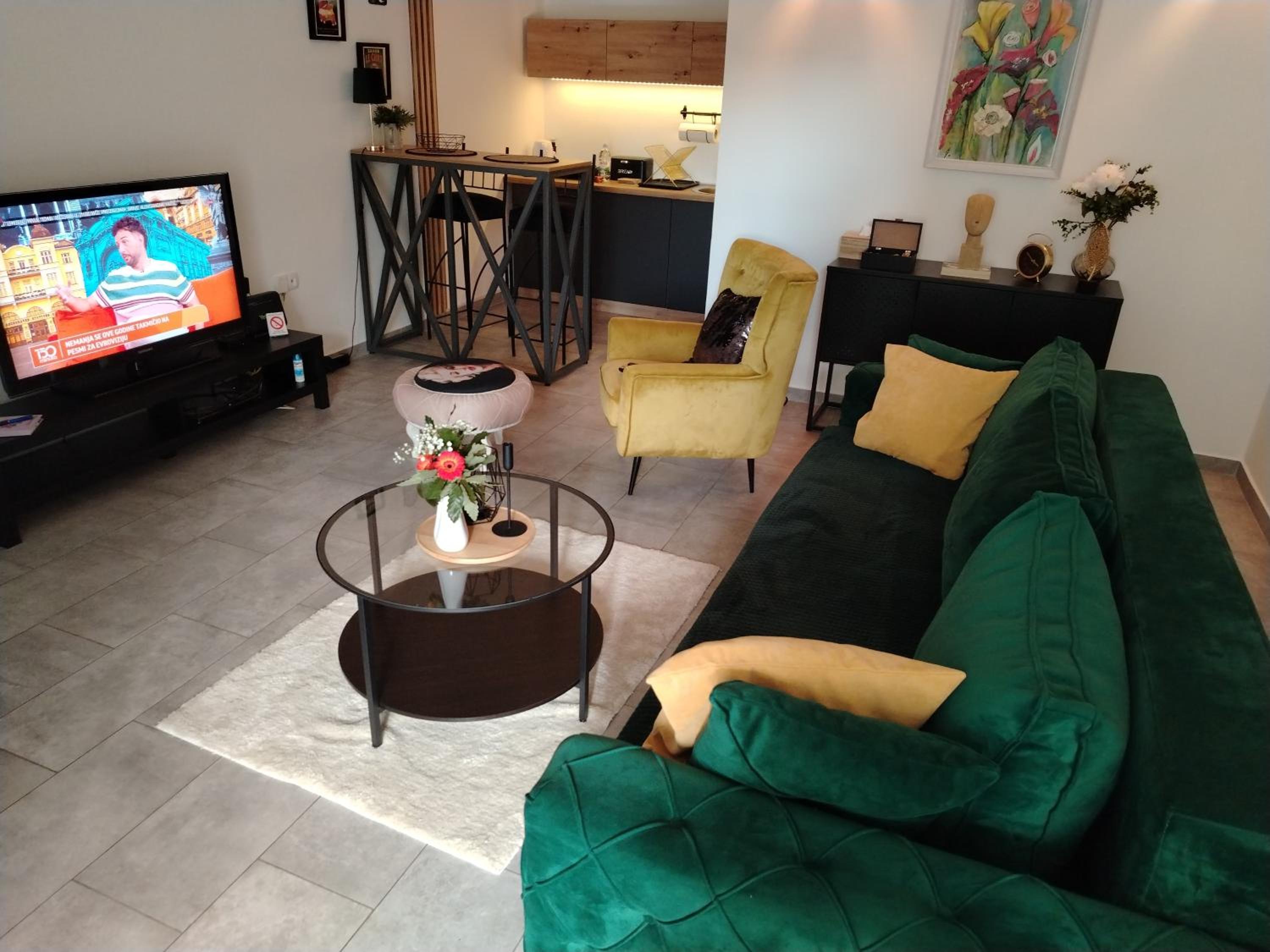 Photo 18