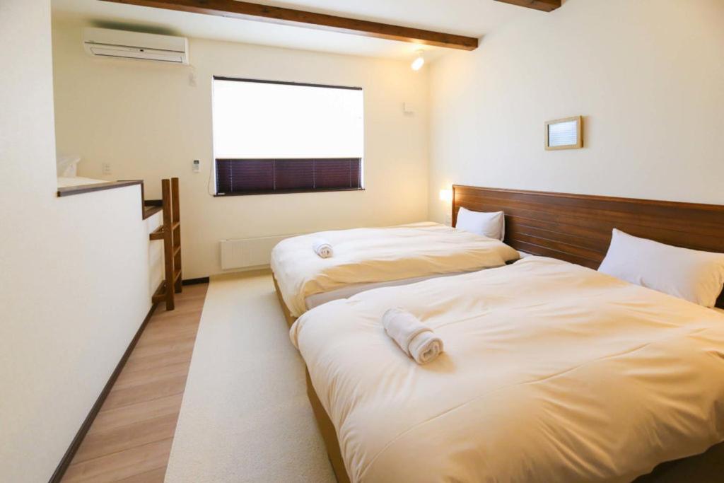 Tsuru Apartments