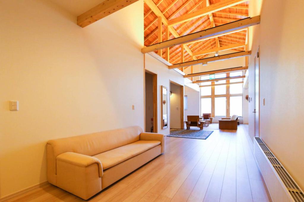 Tsuru Apartments