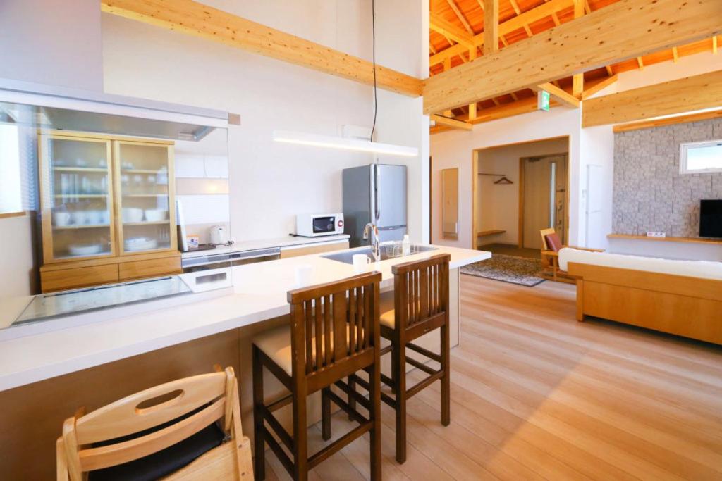 Tsuru Apartments