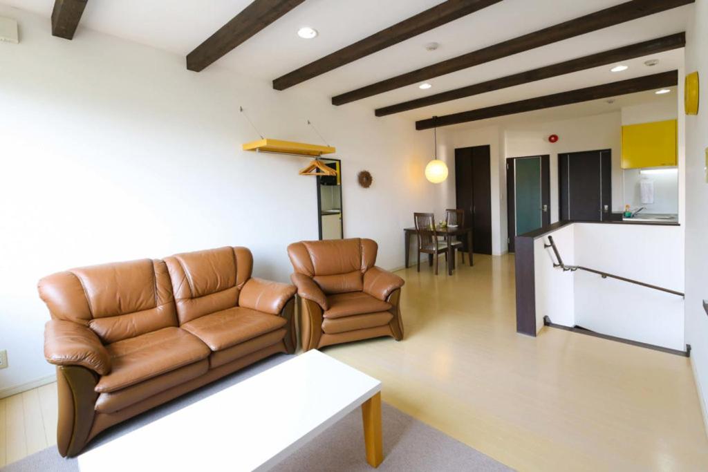 Tsuru Apartments