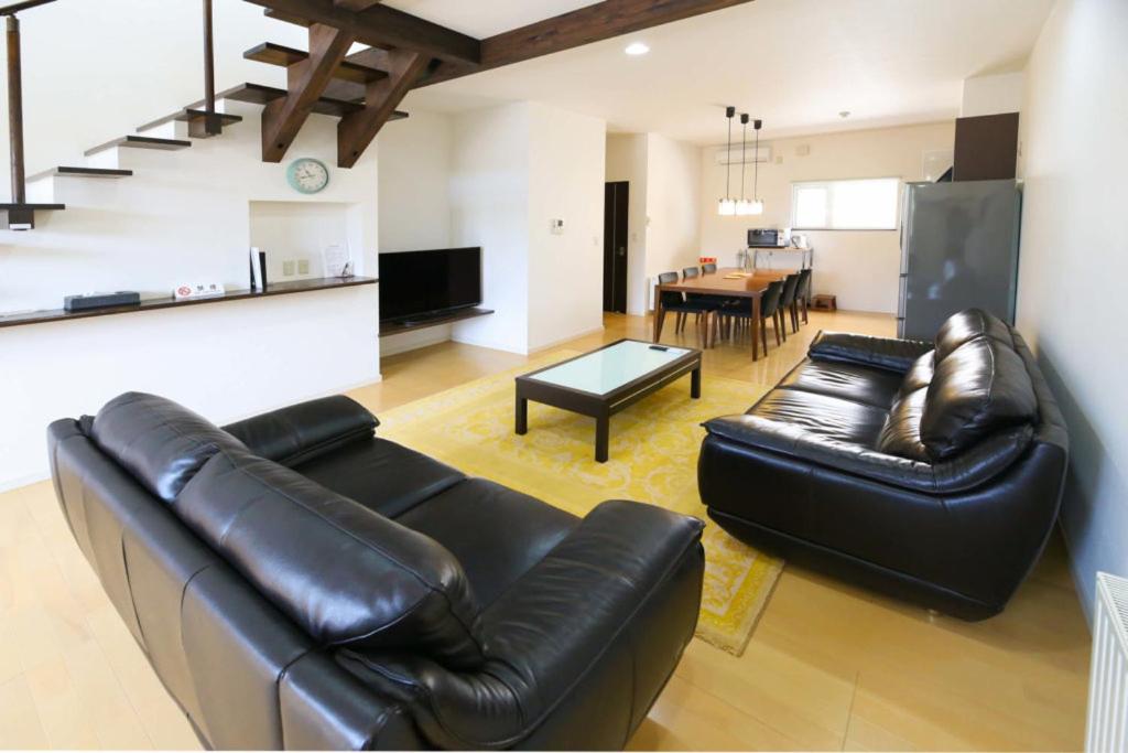 Tsuru Apartments