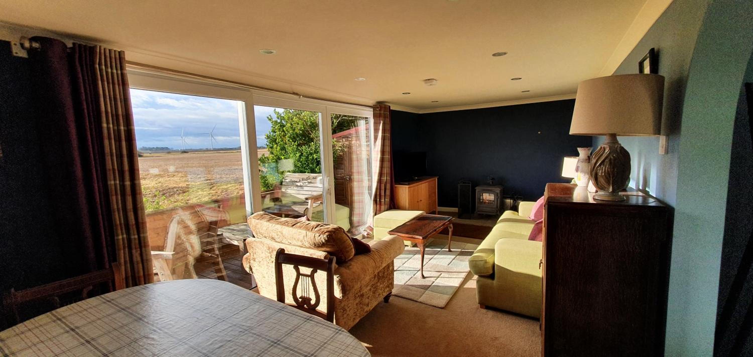2Bed Chalet Sleeps 5 - Dogs Free Parking SeaView view 5