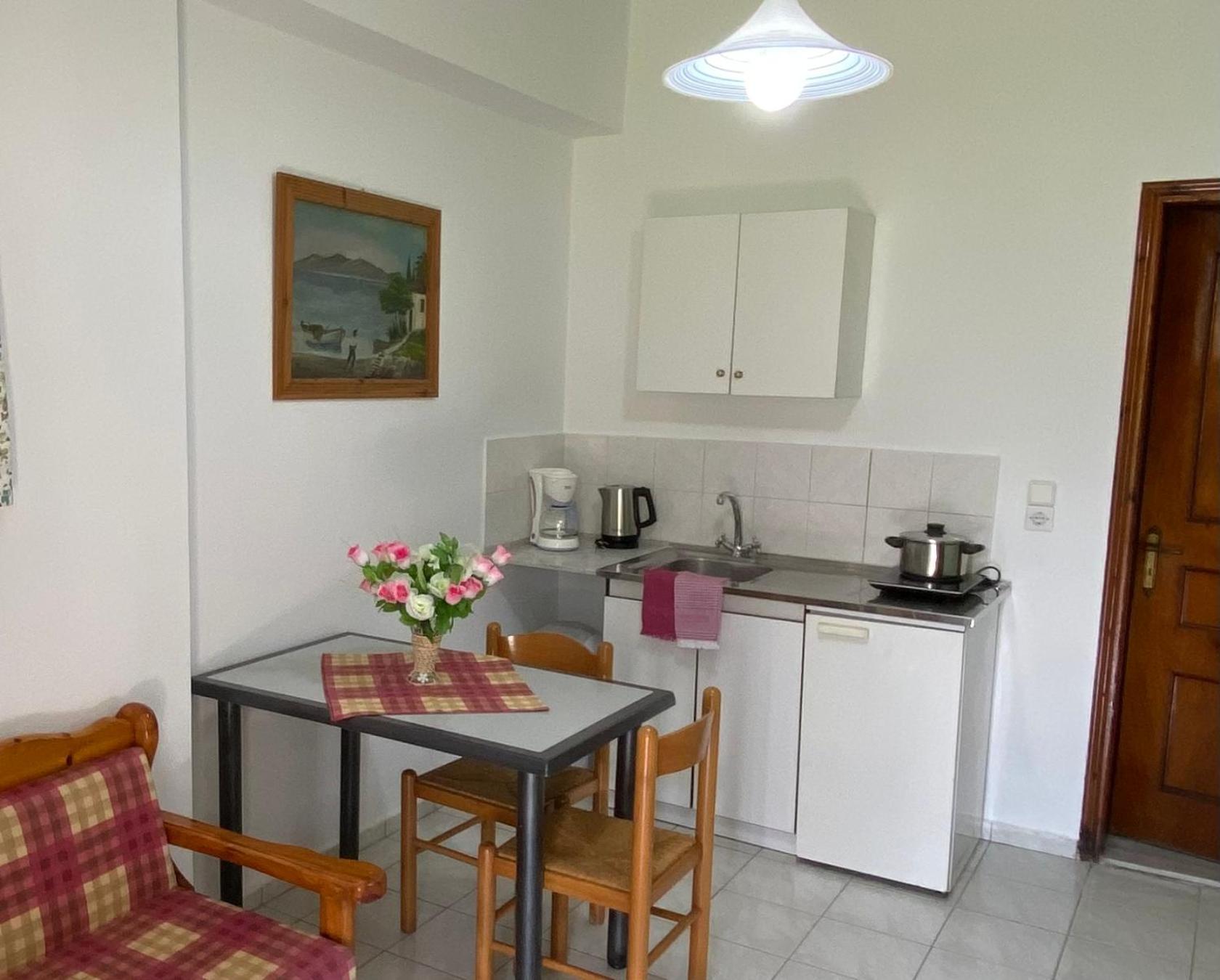 Apartments Fotoula