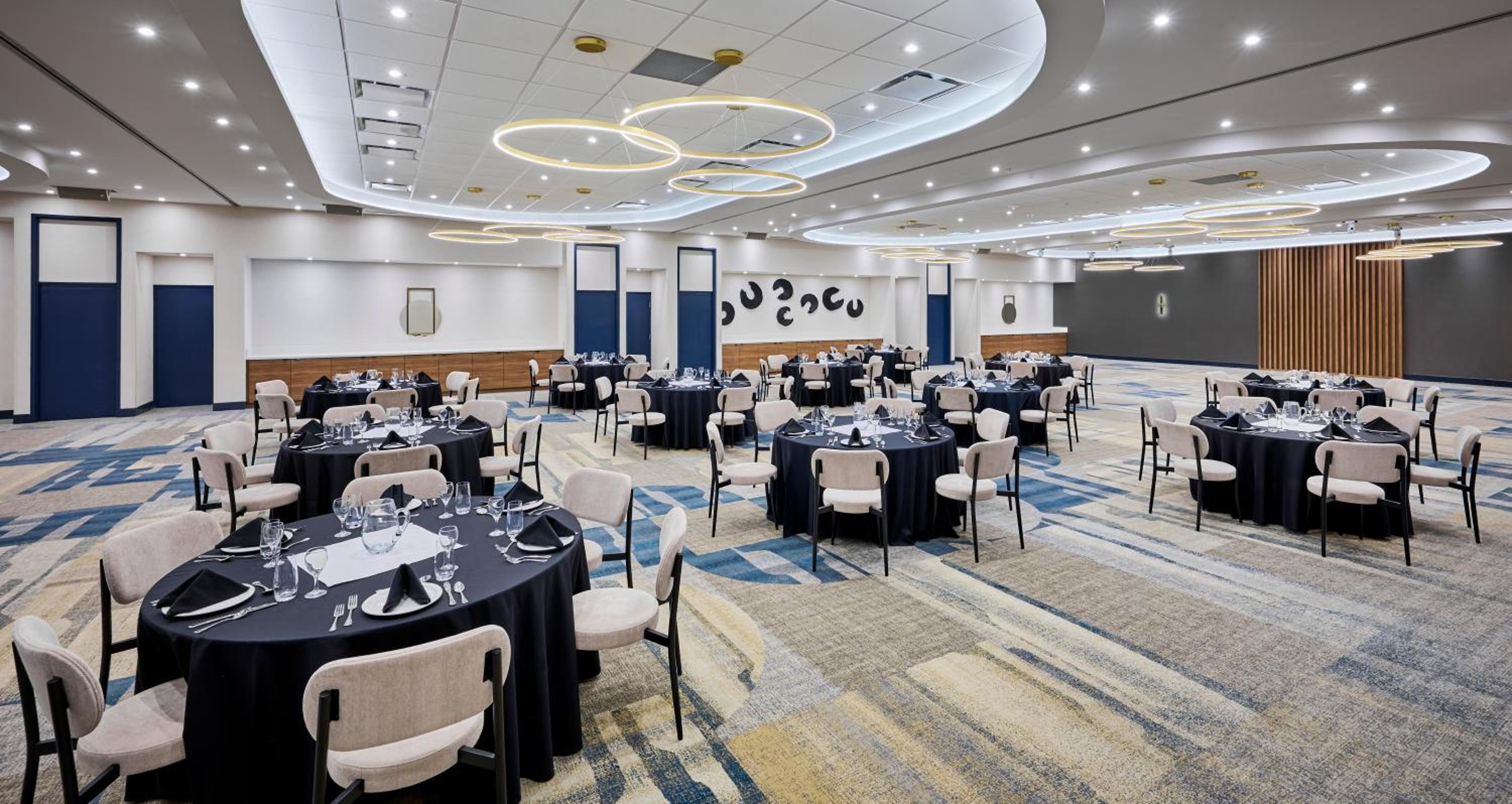 Candlewood Suites Burlington Conference Centre, an IHG Hotel - Property Image 3