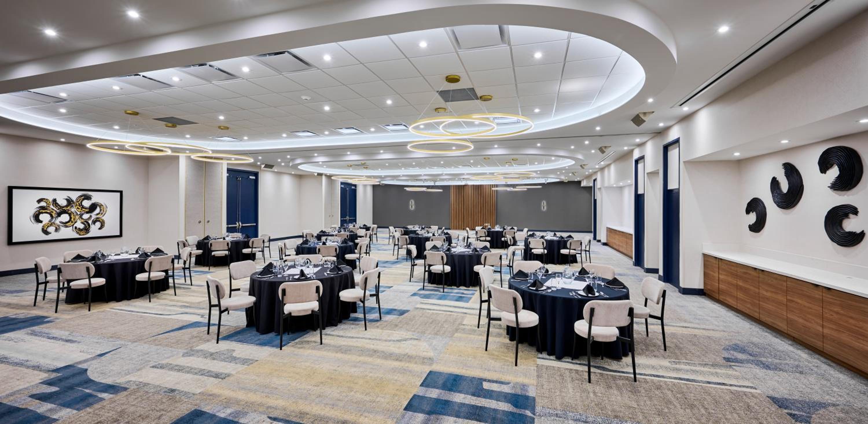 Candlewood Suites Burlington Conference Centre, an IHG Hotel - Property Image 2