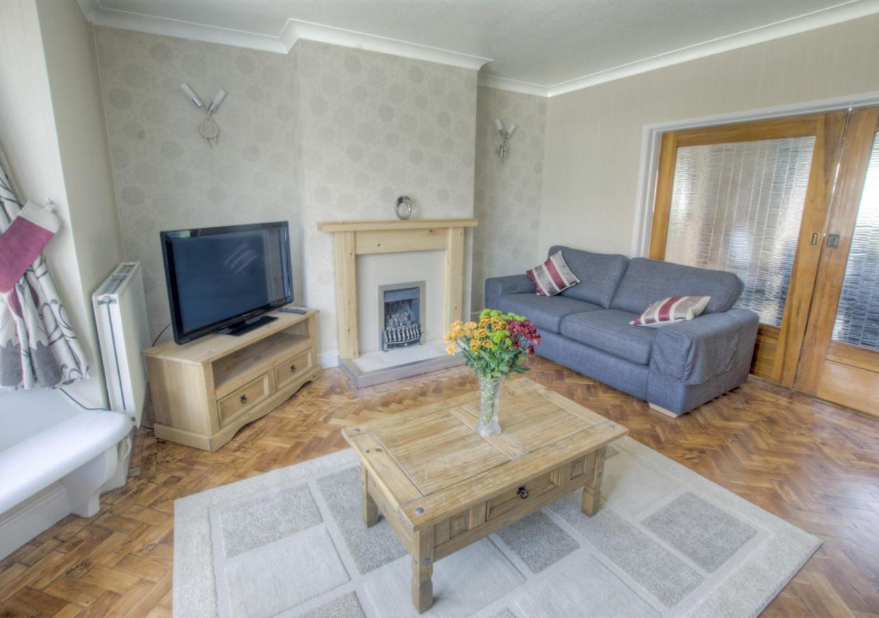 3 Bed in Seaton oc-mbdal