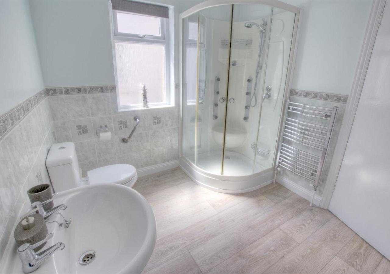 3 Bed in Seaton oc-mbdal