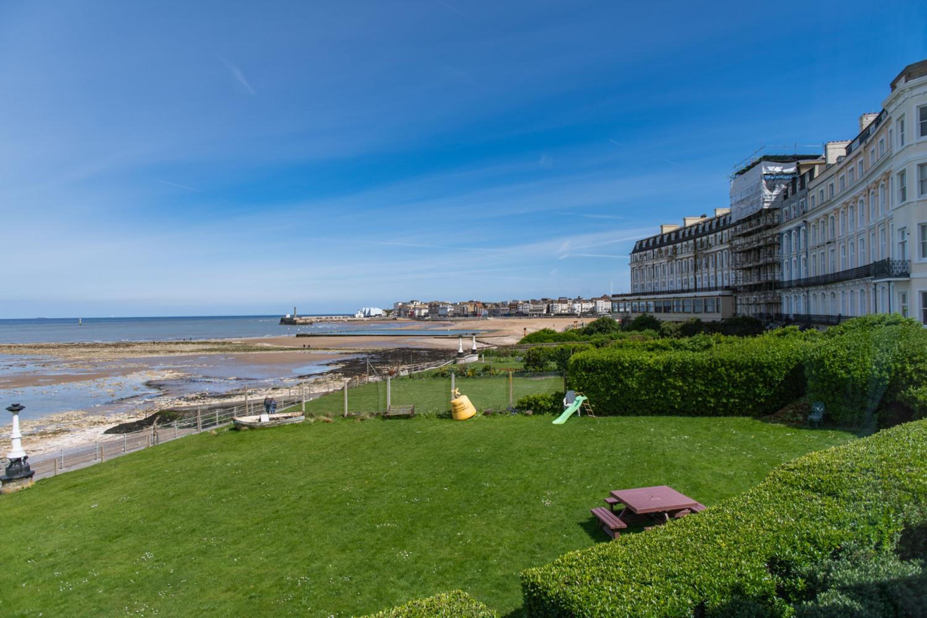 Margate Beach House by Bloom Stays view 4