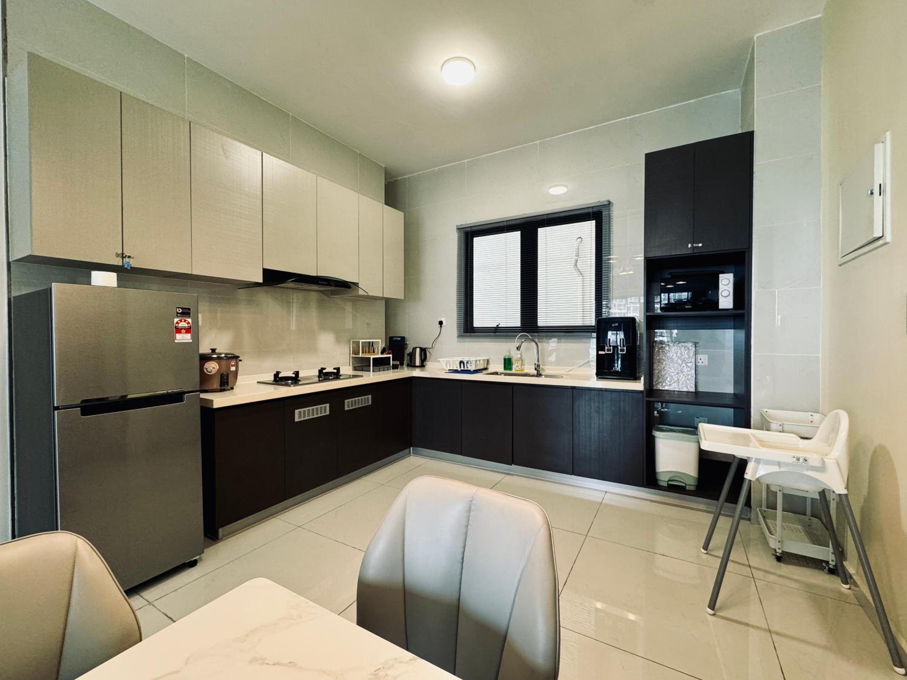 Danga Bay 3BR - Secret Lounge - Netflix - Dryer
