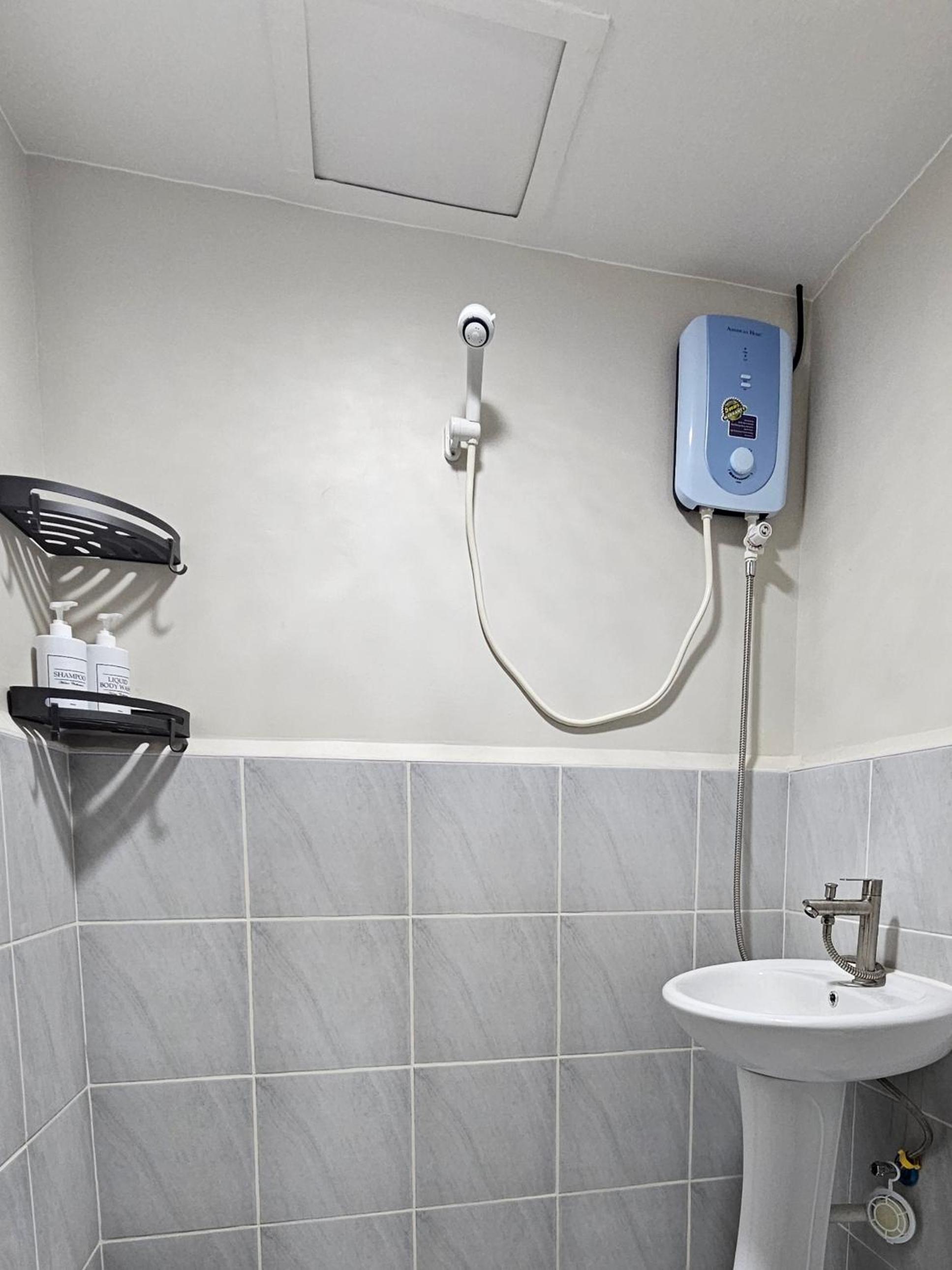 TGNL Cozy Den with Pool & 100MBPS Fiber WiFi at Saekyung Village One Marigondon view 5