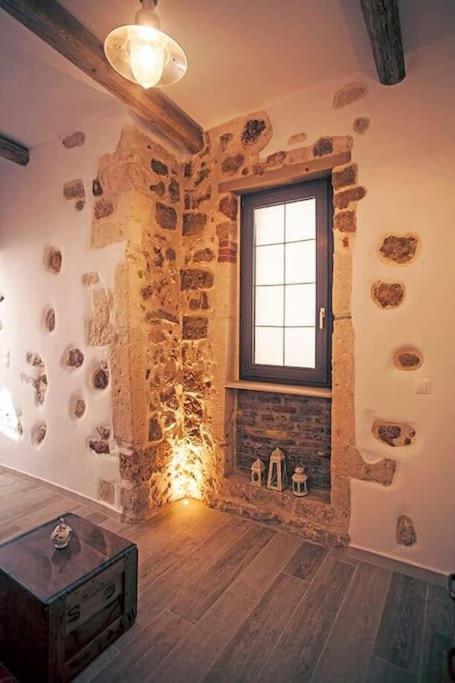 Apollona's Boutique Apartment
