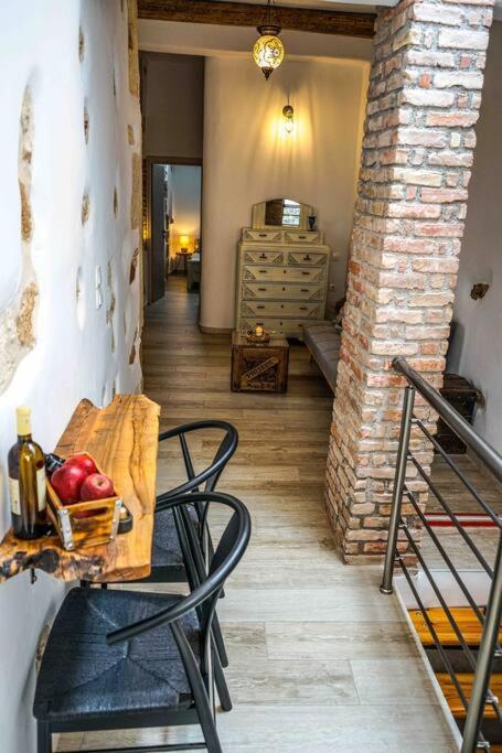 Apollona's Boutique Apartment